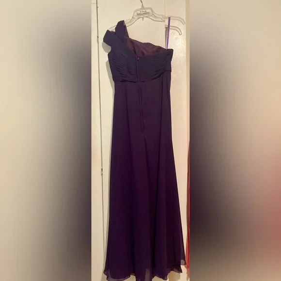 Mori Lee bridesmaid dress, size 8, purple, never worn, - Picture 2 of 6
